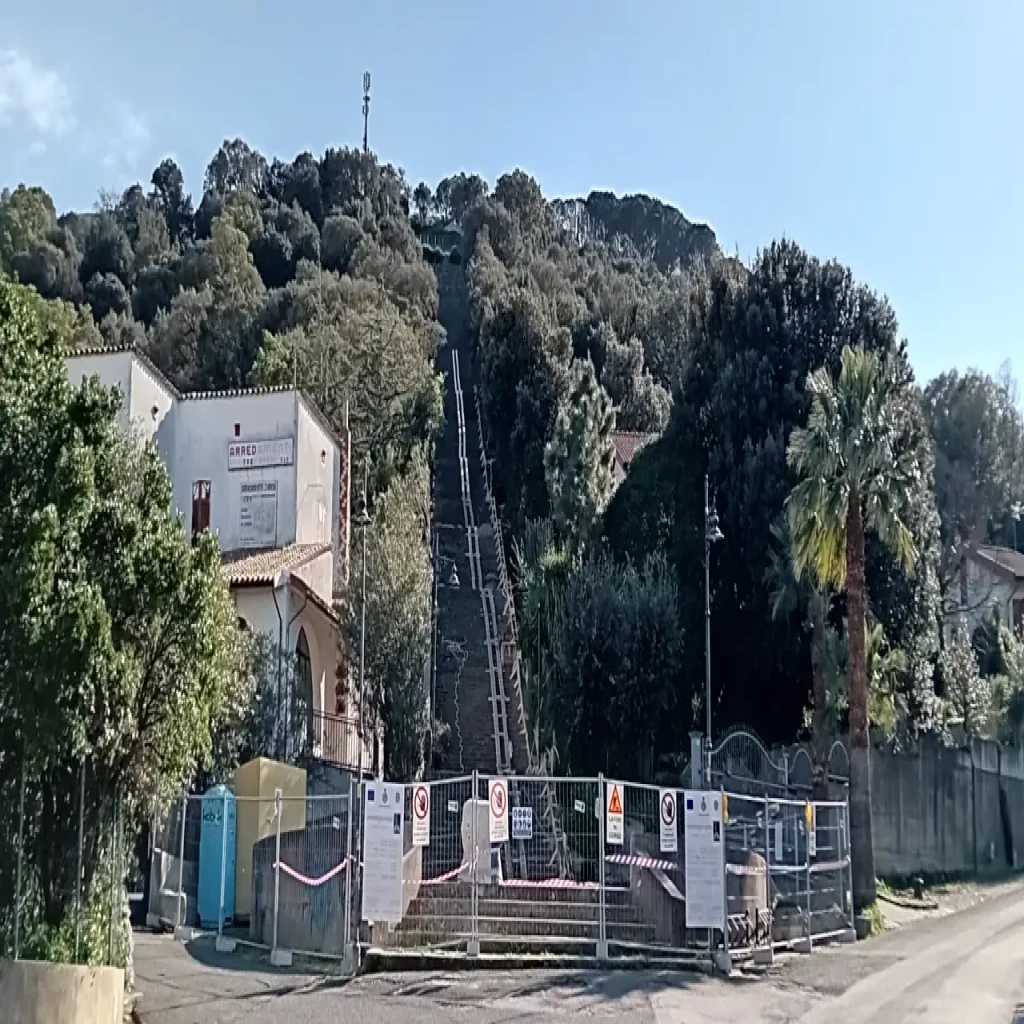 Dibattito e preoccupazioni sul progetto di illuminazione della gradinata a Gonnosfanadiga